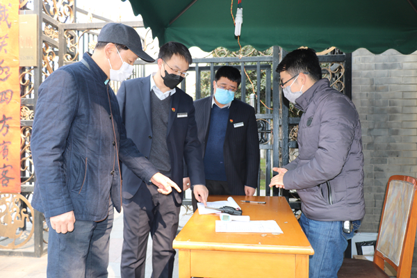 1581570752395356.jpg 1肖董_副本.jpg