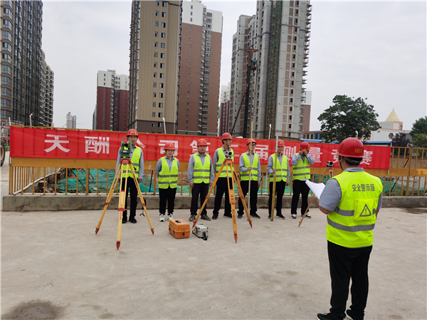 1596164599824173.jpg 實踐+李璐(綜合管理部).jpg