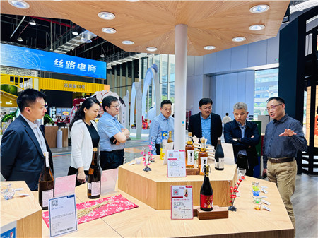 1714117377440458.jpg 59620016fd160b7a202aae6be3deb41_副本.jpg